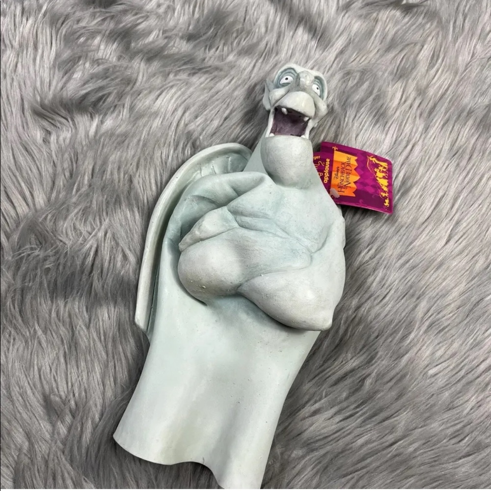 Vintage Applause Disney Hunchback Notre Dame Victor Gargoyle Puppet Rubber